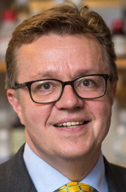 Osimertinib Plus Chemotherapy Improves Overall Survival in EGFR-Mutant NSCLC: New Findings from Dana-Farber Clinical Trial